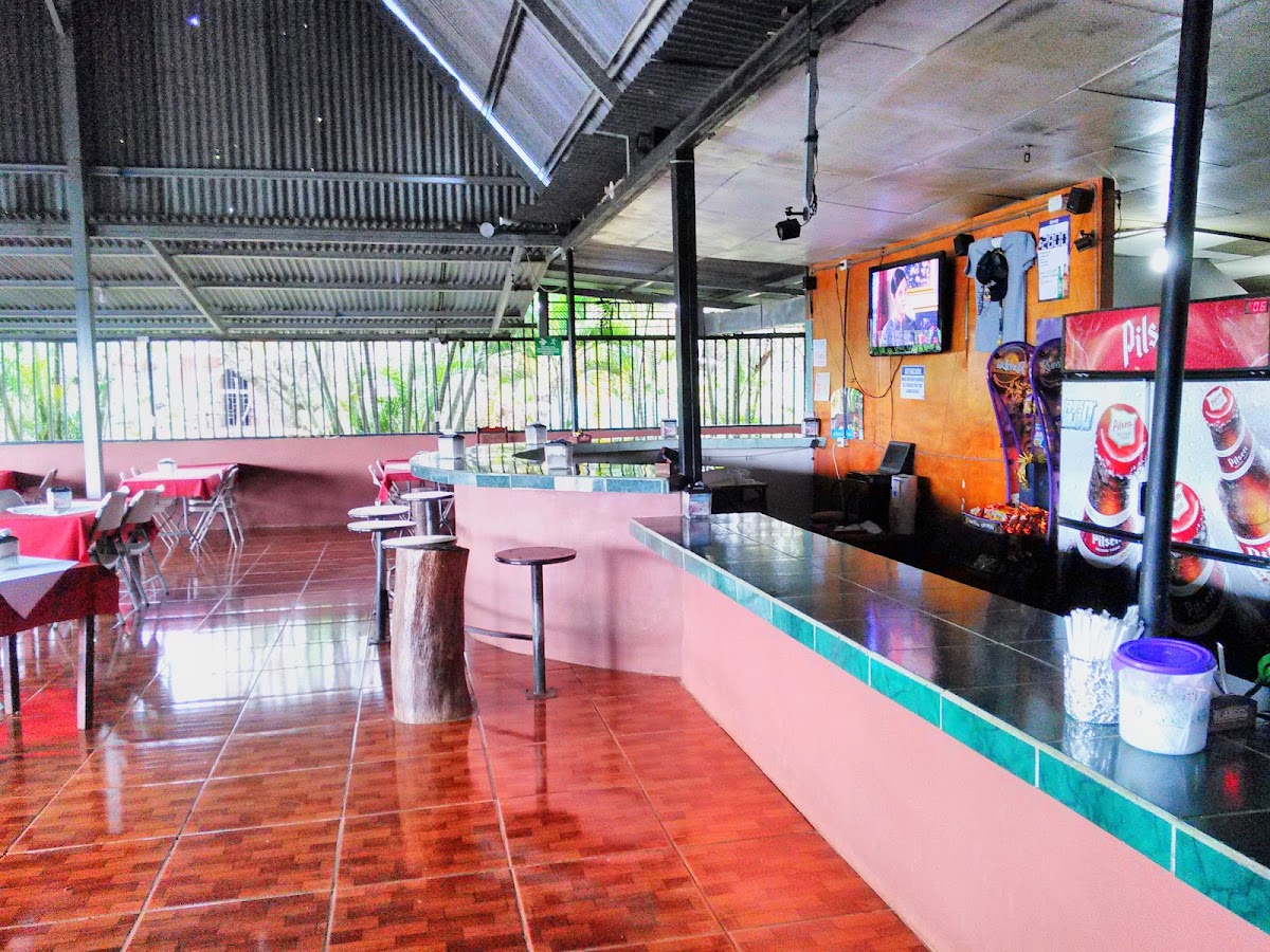 Bar Y Restaurante El Azteca